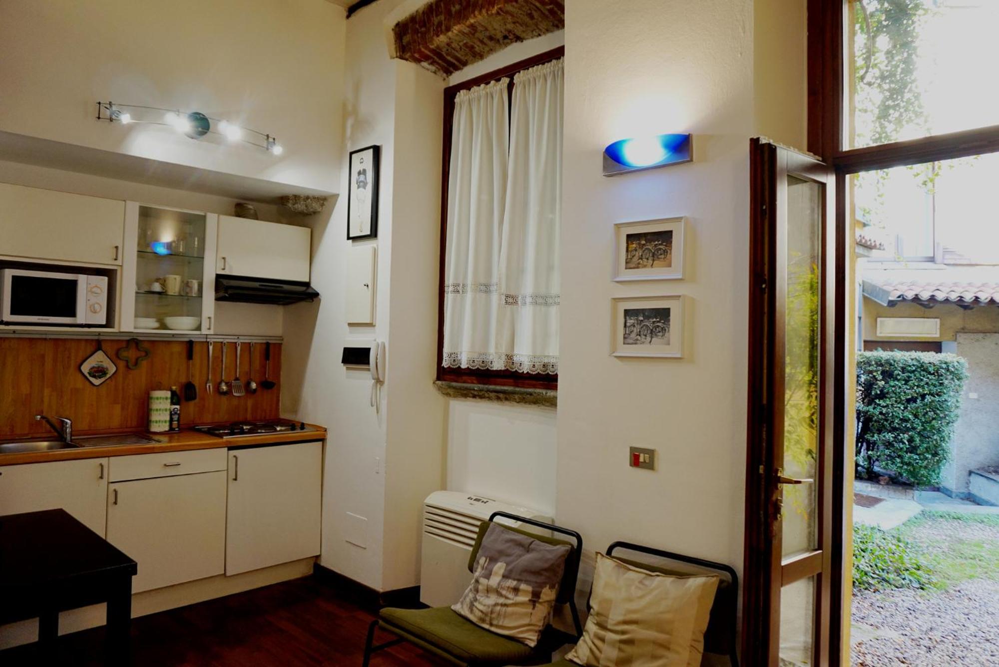 Studio Apartment Vicolo Lavandai Milán Exteriér fotografie