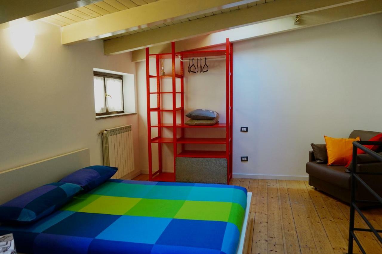 Studio Apartment Vicolo Lavandai Milán Exteriér fotografie