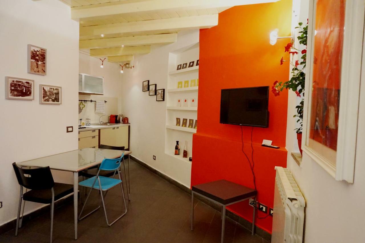 Studio Apartment Vicolo Lavandai Milán Exteriér fotografie