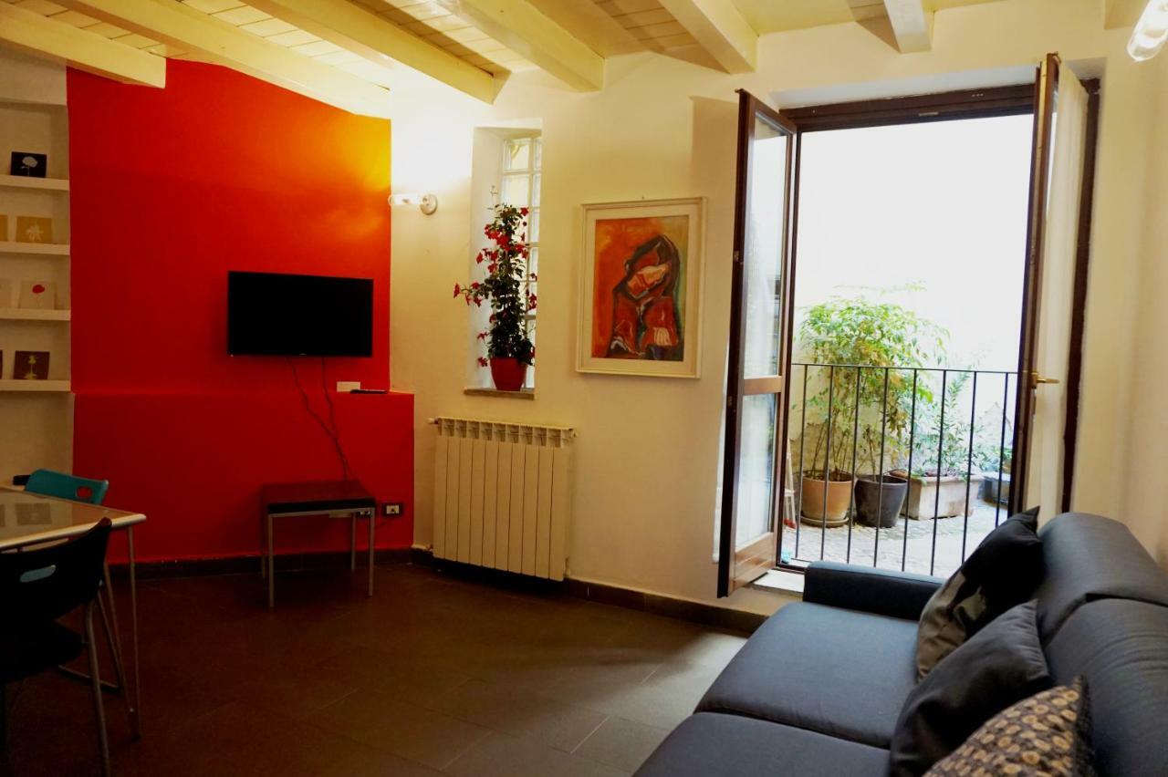 Studio Apartment Vicolo Lavandai Milán Exteriér fotografie